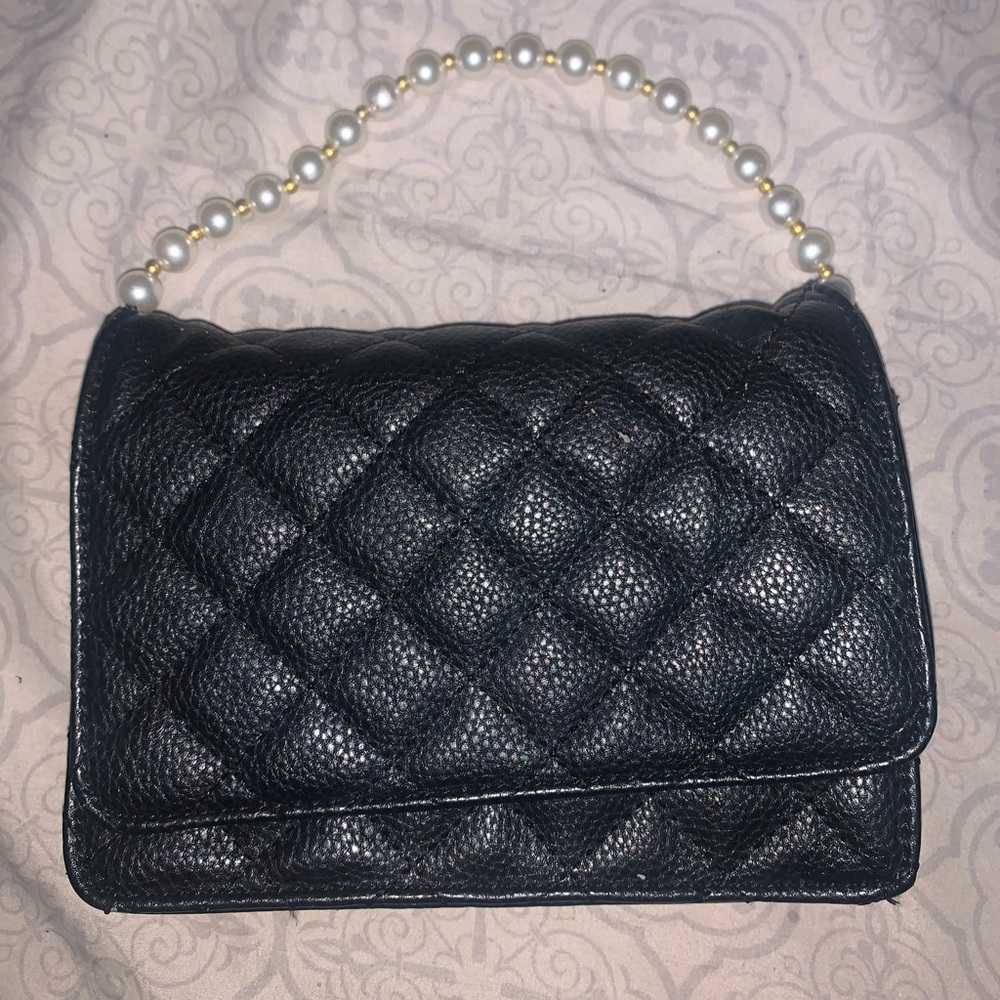 Neiman Marcus chic mini pearl classy bag